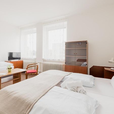 Hotel Dobruška Eksteriør billede